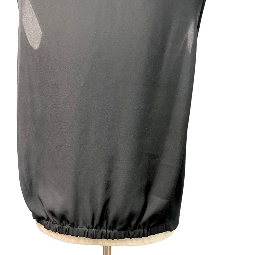 Vince Camuto Essentials Rich Black Faux Wrap Sleeveless Chiffon Top Snap closure - Picture 6 of 11